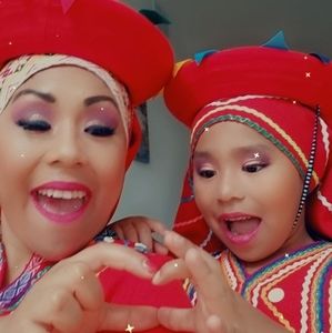 Meet your Posher, Mayra